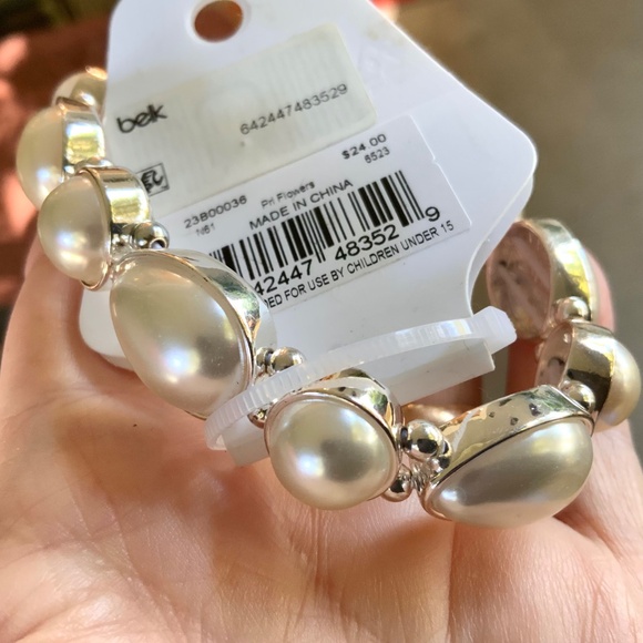 Pearl Cabochon Stretch Bracelet ⭐️ BELK $24 RETAIL ⭐️New w/ Tag - Picture 6 of 8